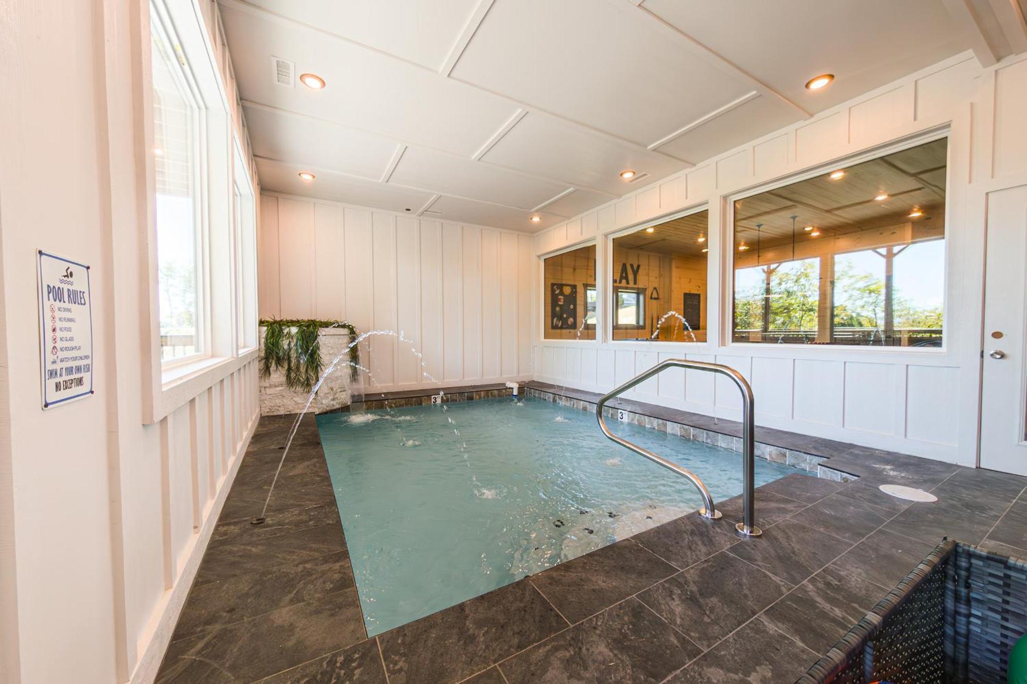 Luxury 12-Bedroom Cabin With Indoor Pool, Hot Tub & Movie Theater, Sleeps 36 Sevierville Ngoại thất bức ảnh
